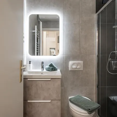 Apartamento Kl31 - Urban Escape - Prime Location - Klauzal Square By Bqa Budapest Exterior foto