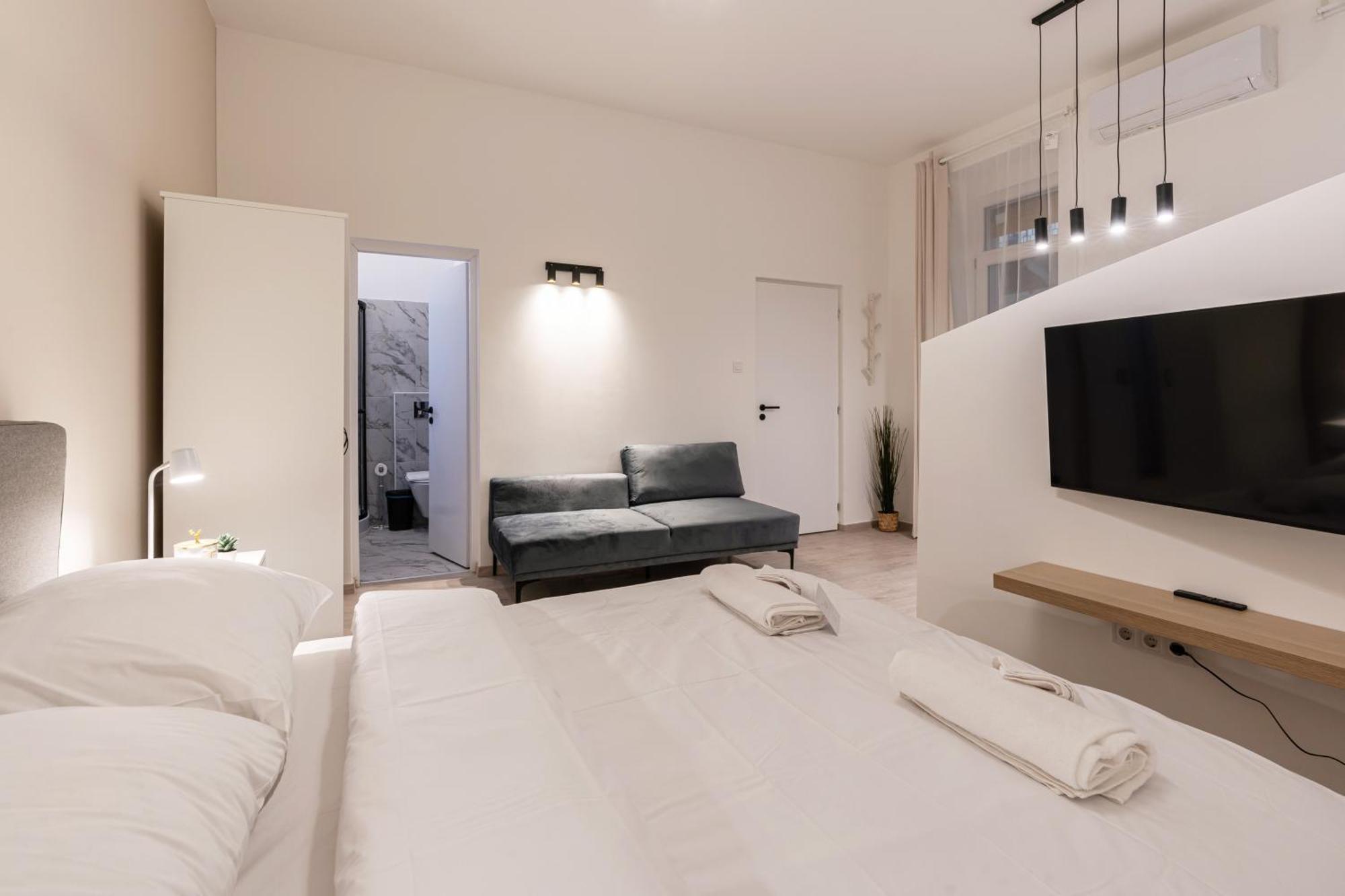 Kl31 - Urban Escape - Prime Location - Klauzal Square By Bqa
